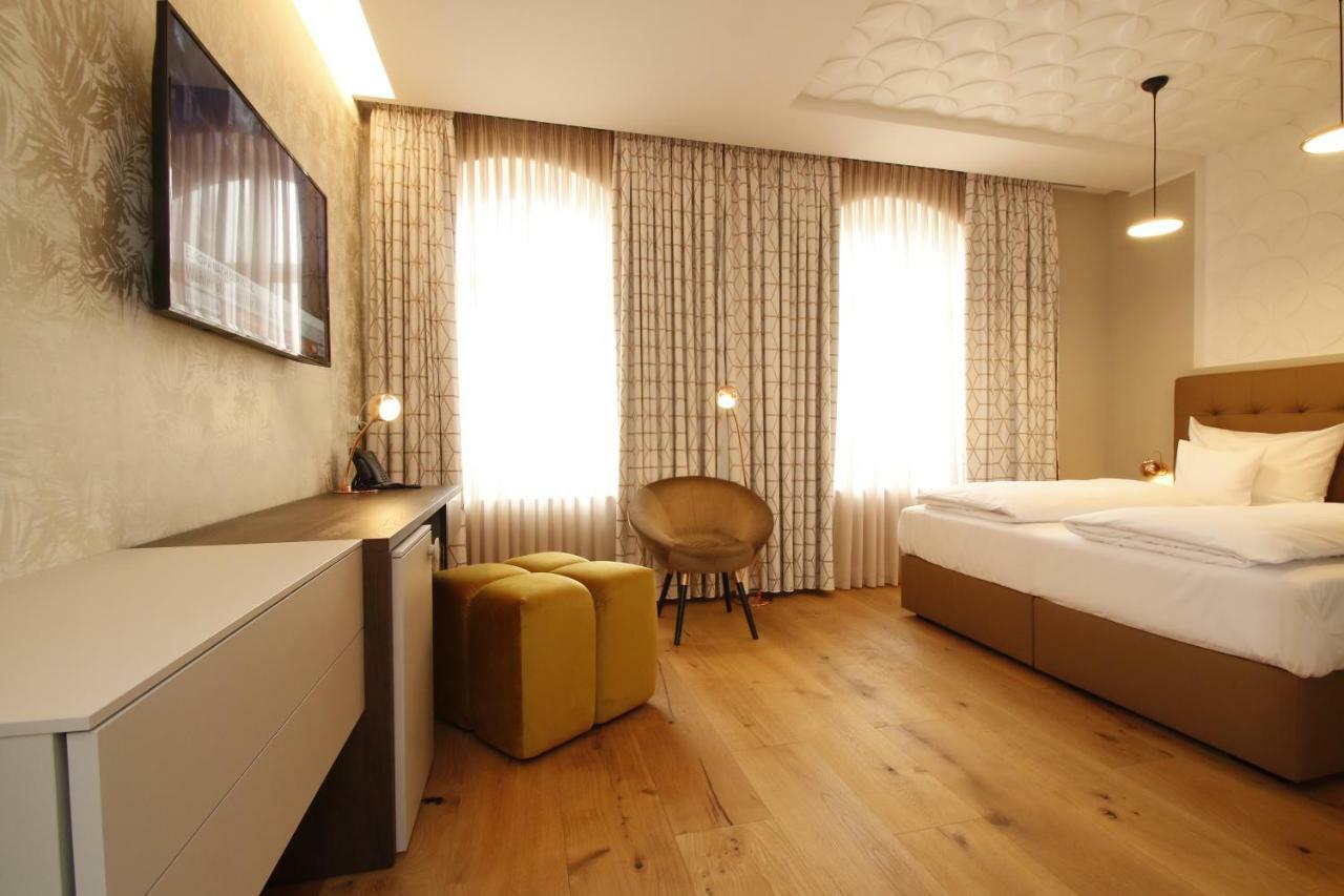 Amelie No 1 Hotel & Appartements Ландау  Экстерьер фото