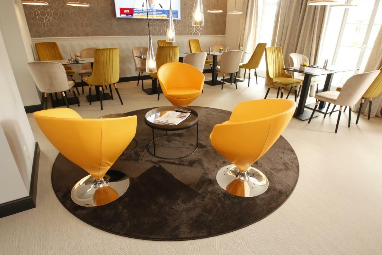 Amelie No 1 Hotel & Appartements Ландау  Экстерьер фото